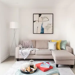 Homestay Duplex Penthouse, London