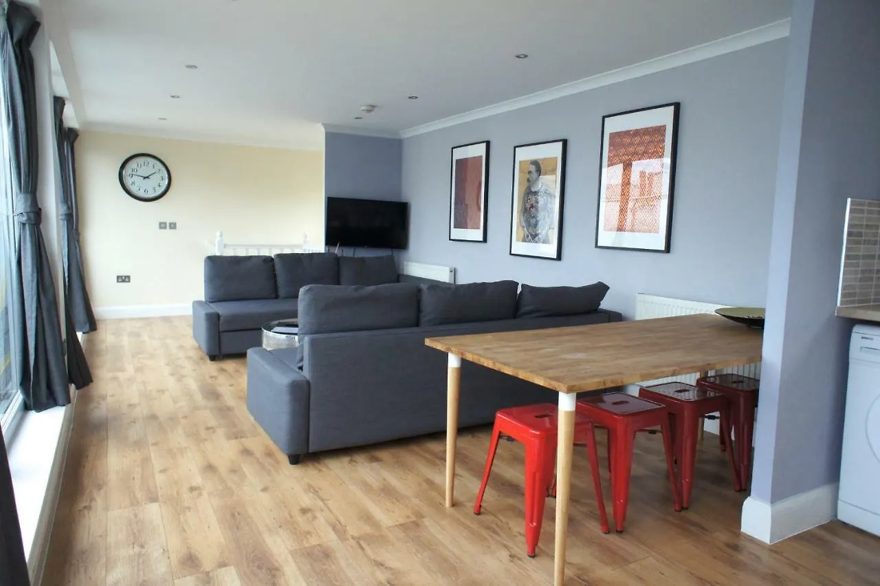 Redchurch House London
